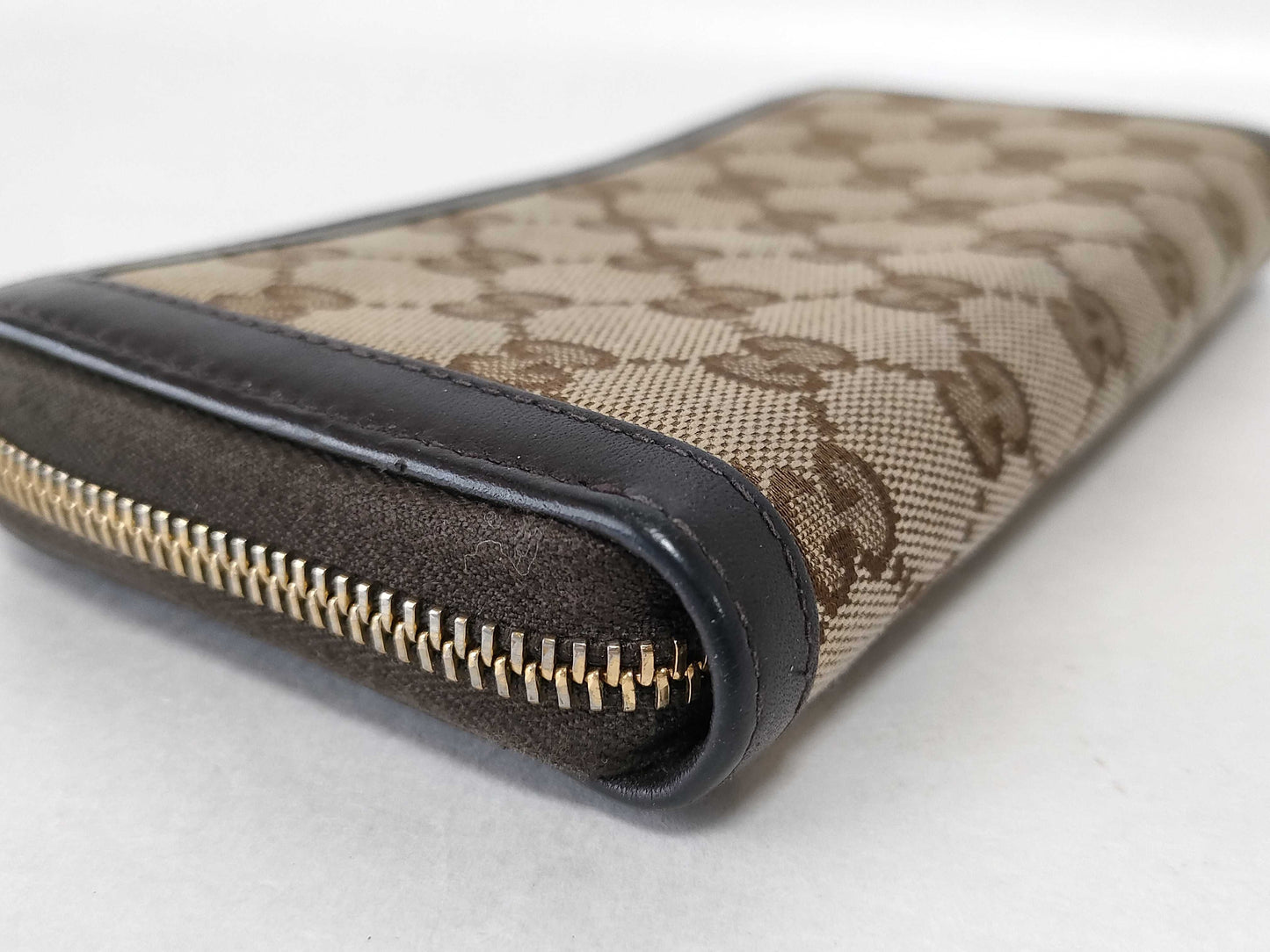 GUCCI GG Canvas Gucci Interlocking GG Round Zip Long Wallet