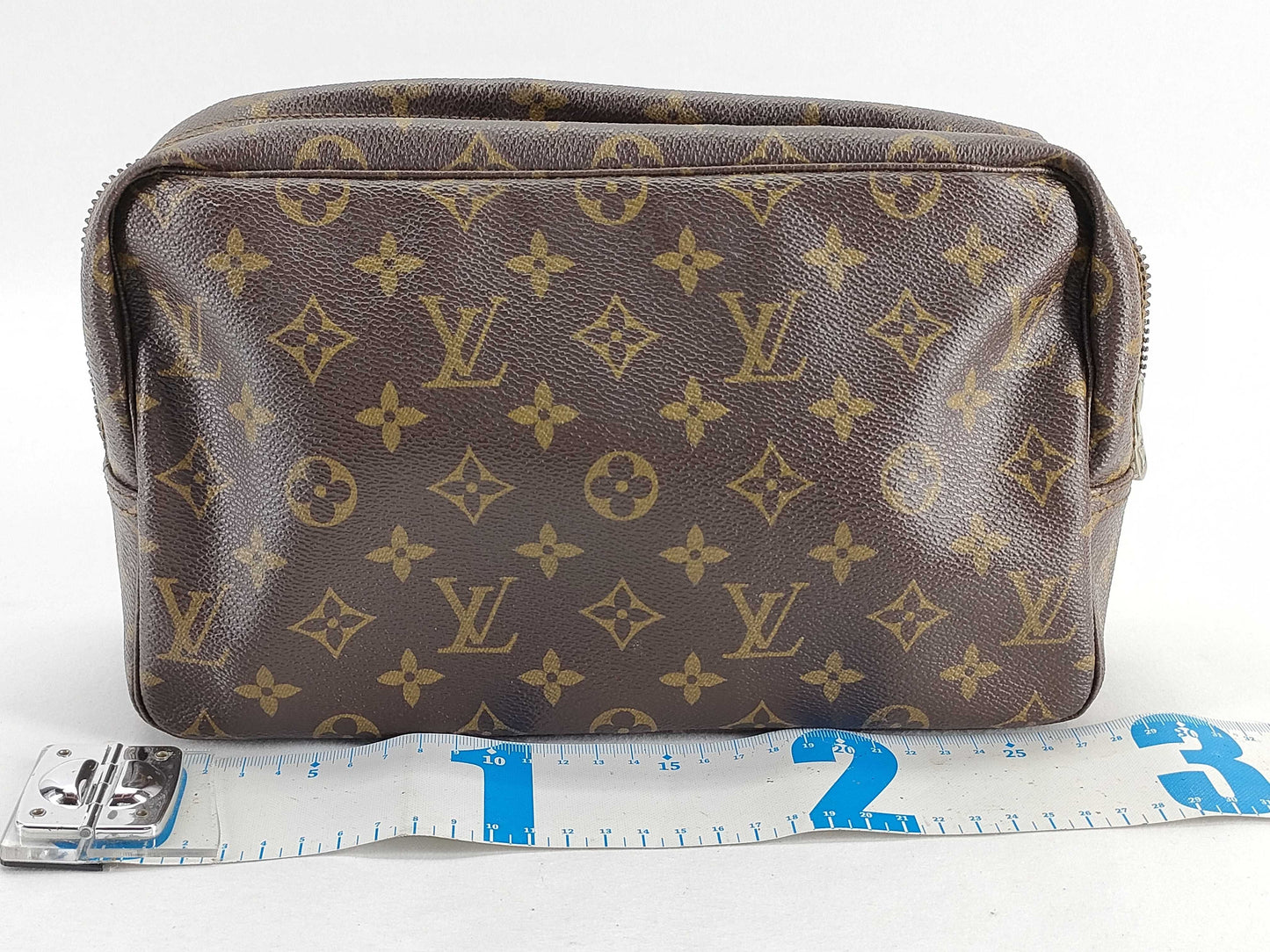 LOUIS VUITTON Monogram Louis Vuitton Clutch Second Bag
