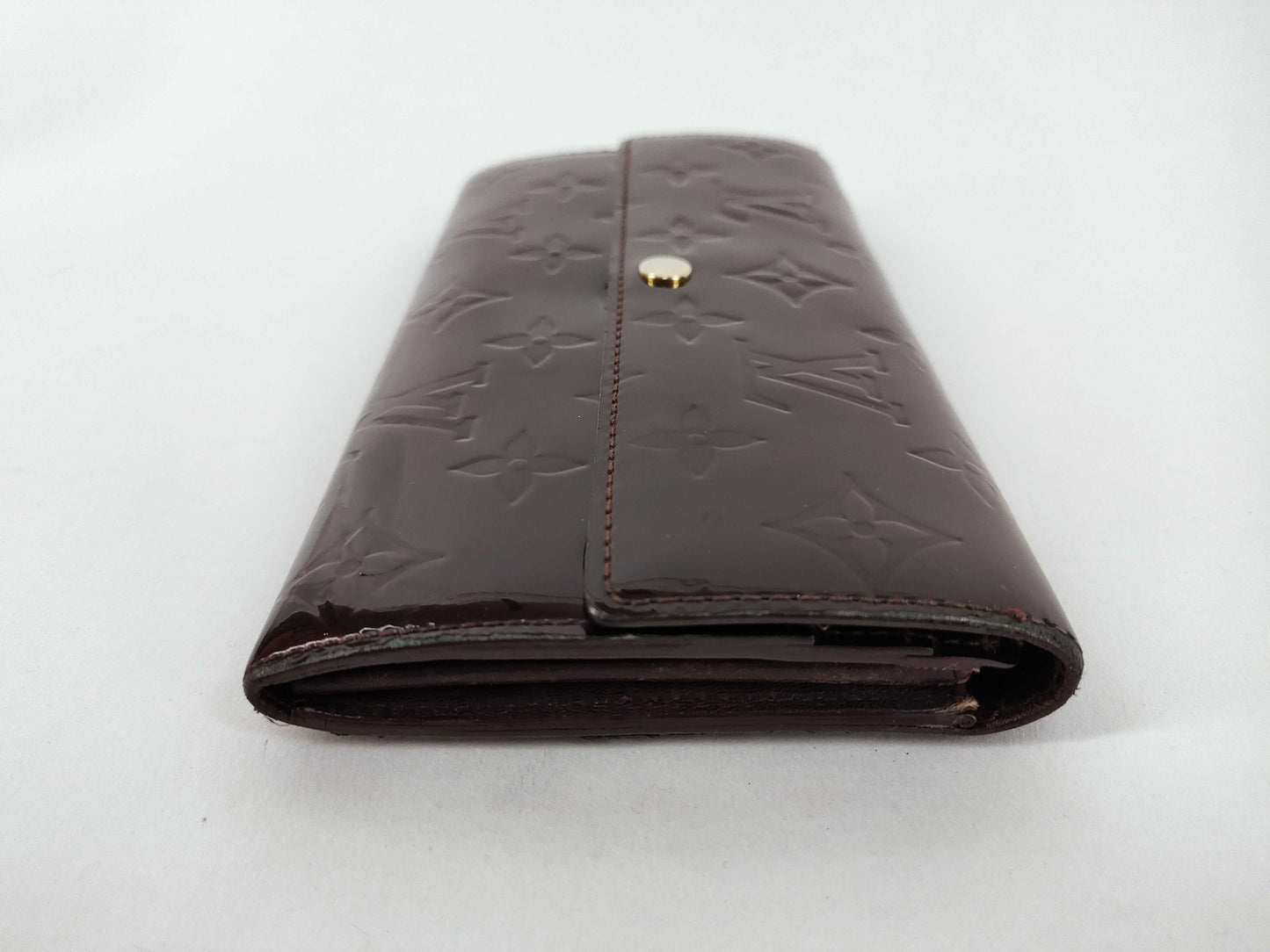 LOUIS VUITTON Vernis Portefeuille Sarah Vernis Amaranth Wallet