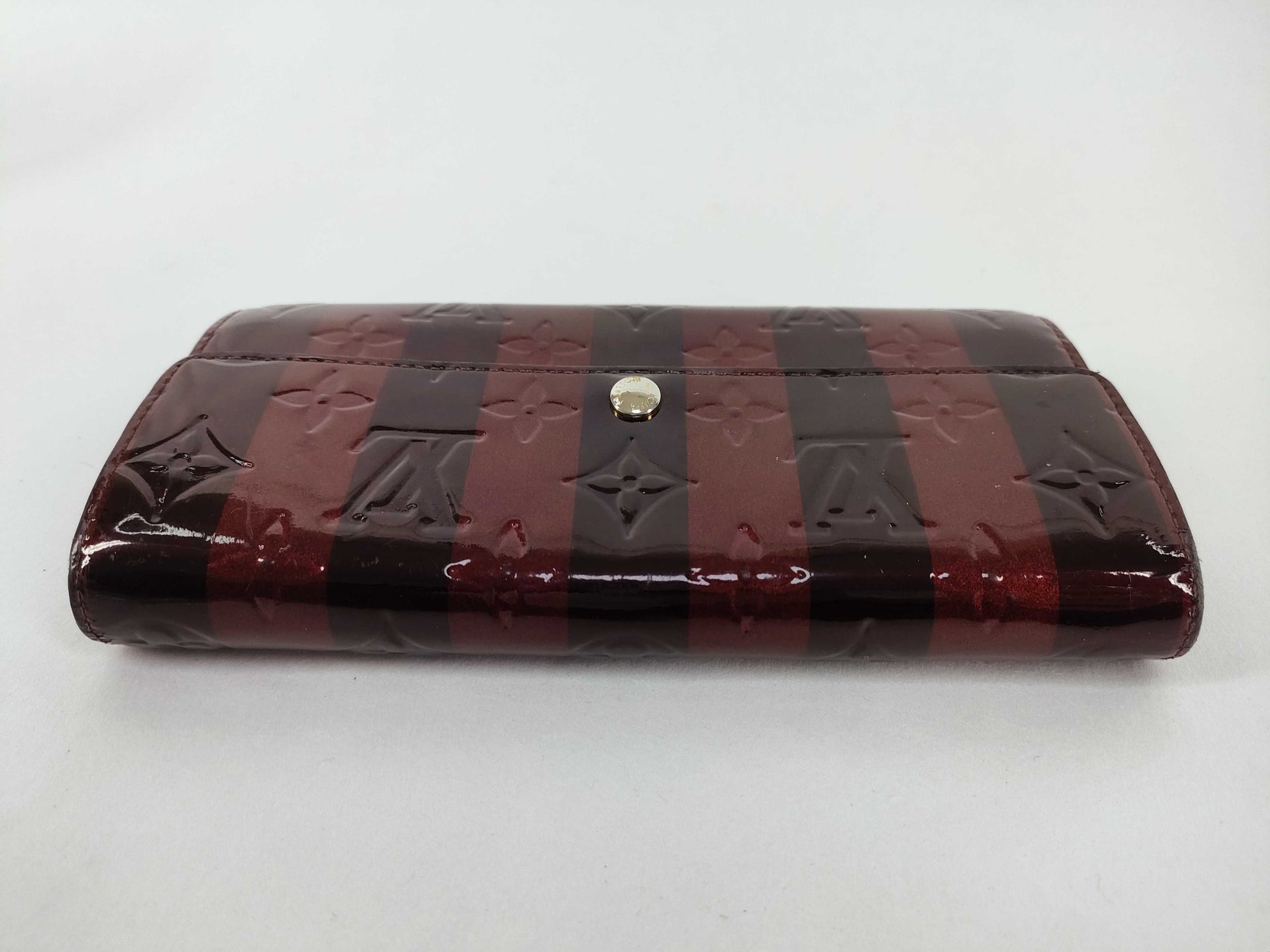 LOUIS VUITTON Vernis Sarah Portefeuille Vernis Amarantrailleur Wallet