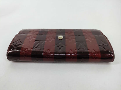 LOUIS VUITTON Vernis Sarah Portefeuille Vernis Amarantrailleur Wallet