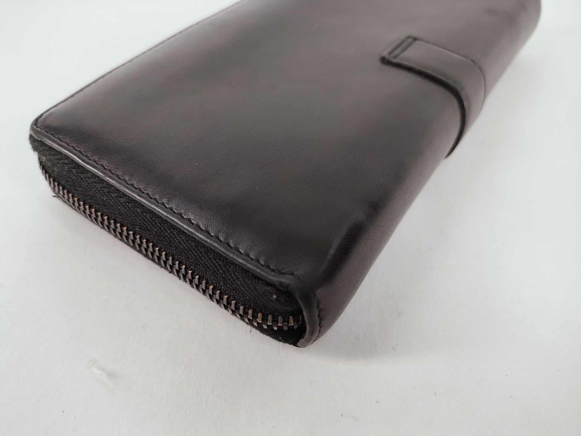 SAINT LAURENT Round Zip Long Wallet Leather Black Wallet