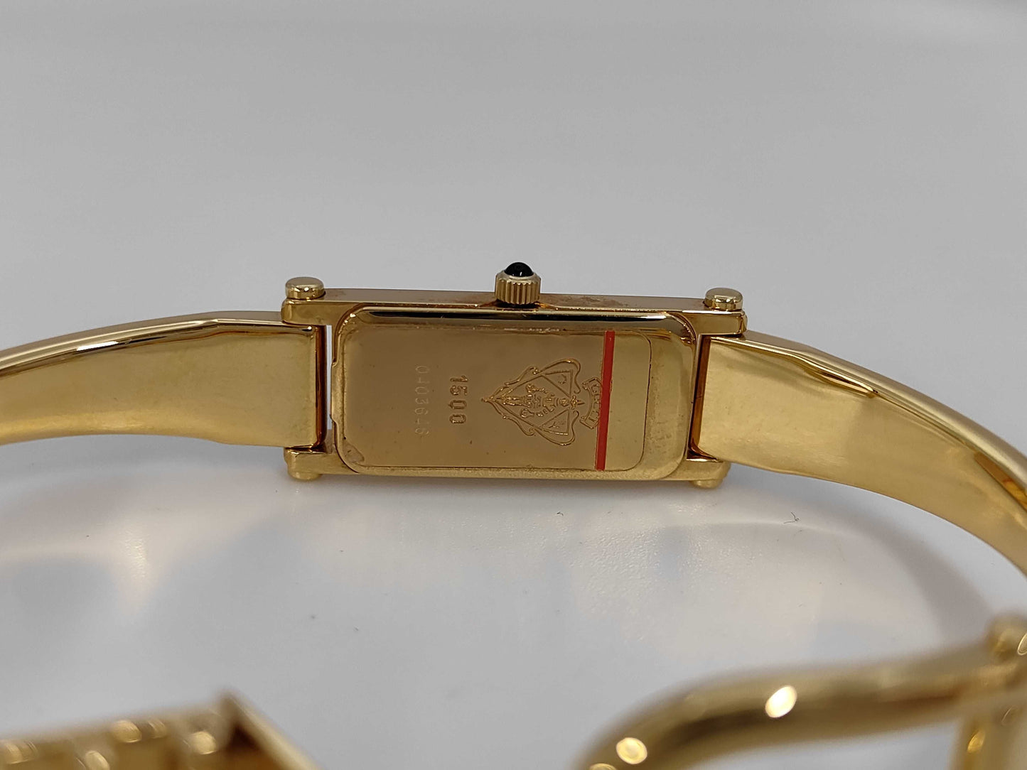 GUCCI 1500 0403646 Quartz Black Dial Women's Watch