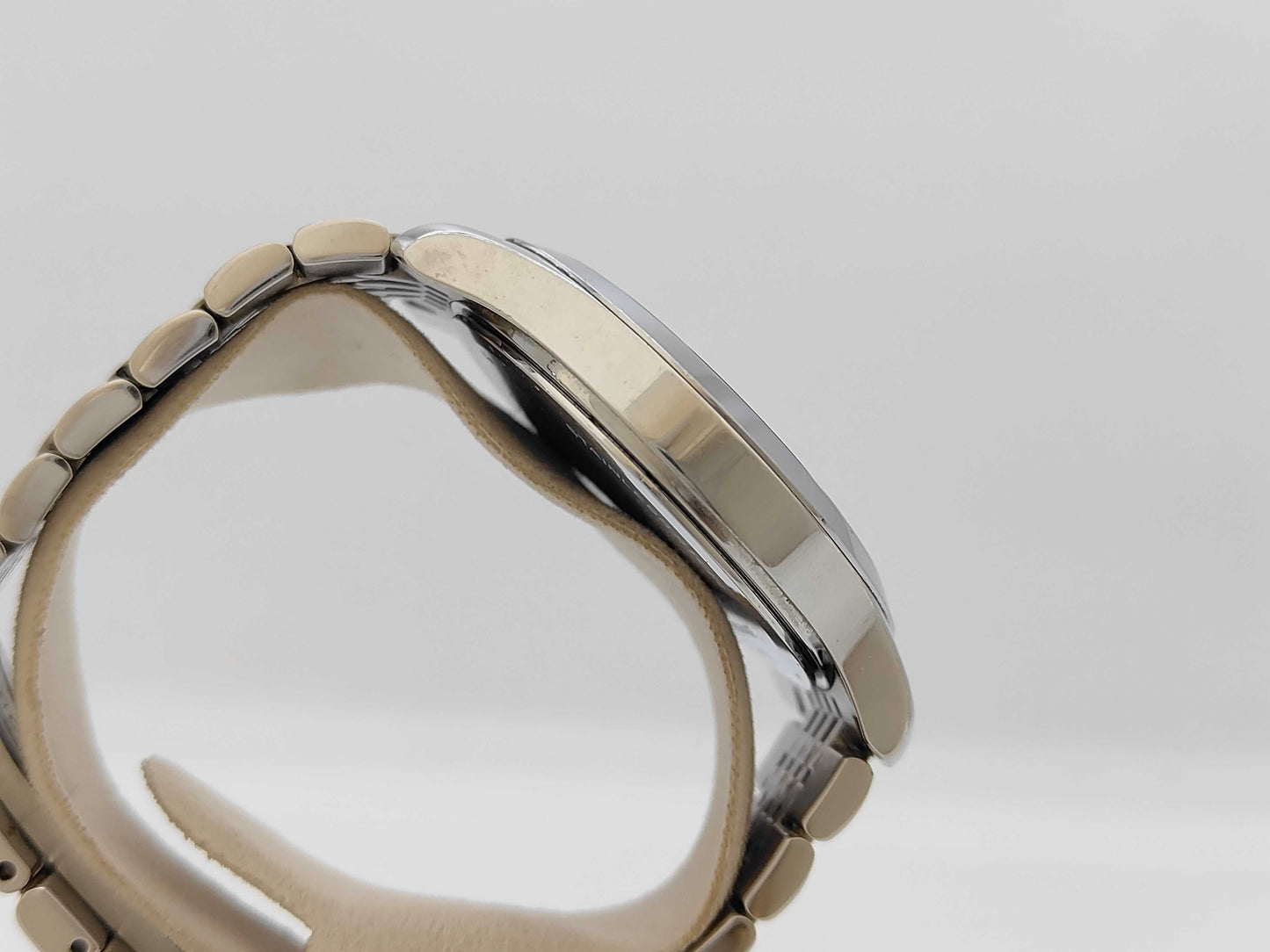 GUCCI 126.4/YA126402 12611708 Quartz Black Dial Men's Watch