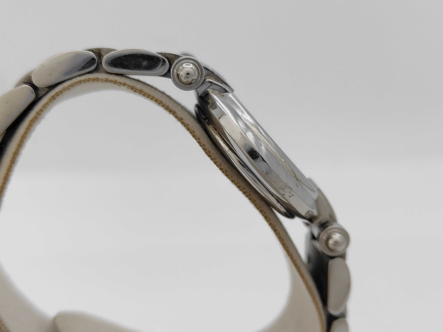 FENDI 043-750L-666 Quartz Women's Watch 