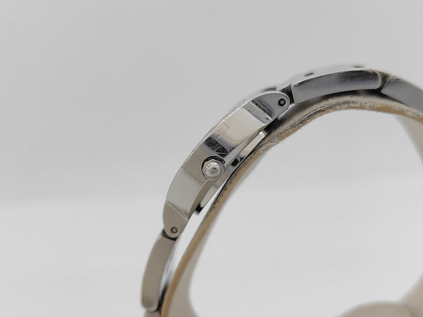 FENDI 3050L 002-956 Quartz Women's Watch