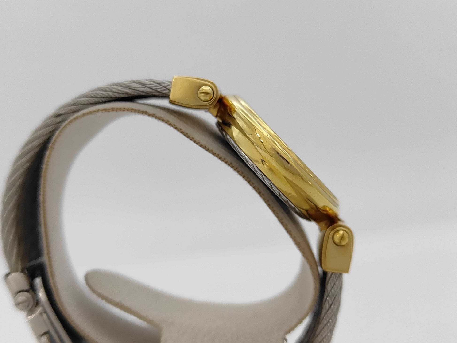 CHARRIOL Celtic 63.95.2740 Quartz Shell Dial Women's Watch