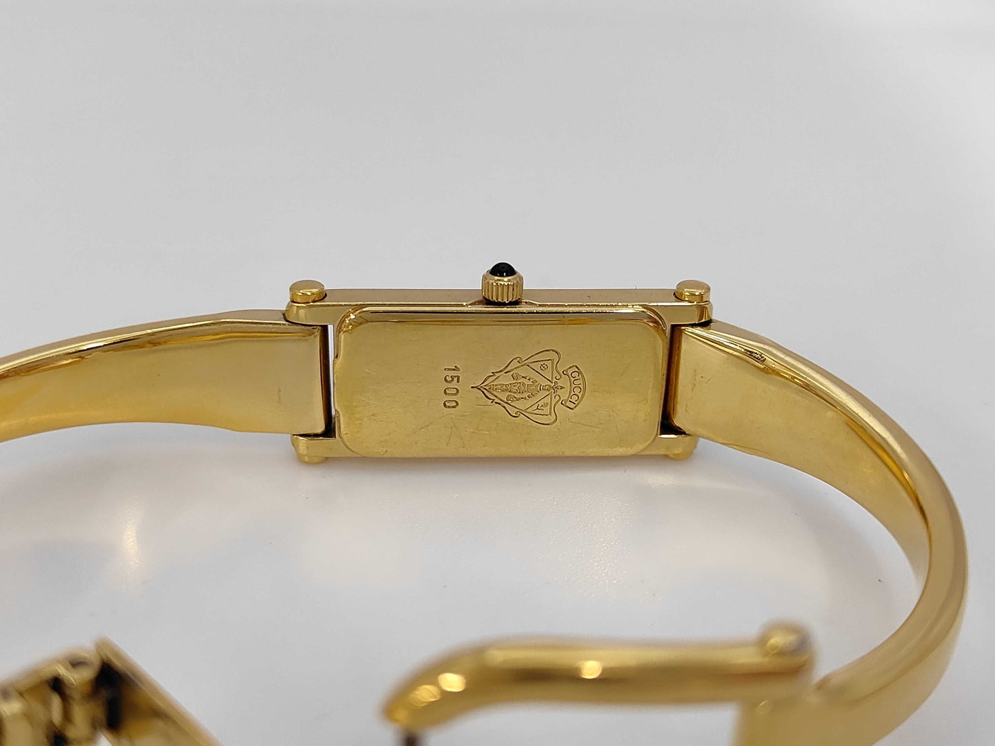 GUCCI 1500 0346233 Quartz Shell Dial Women's Watch