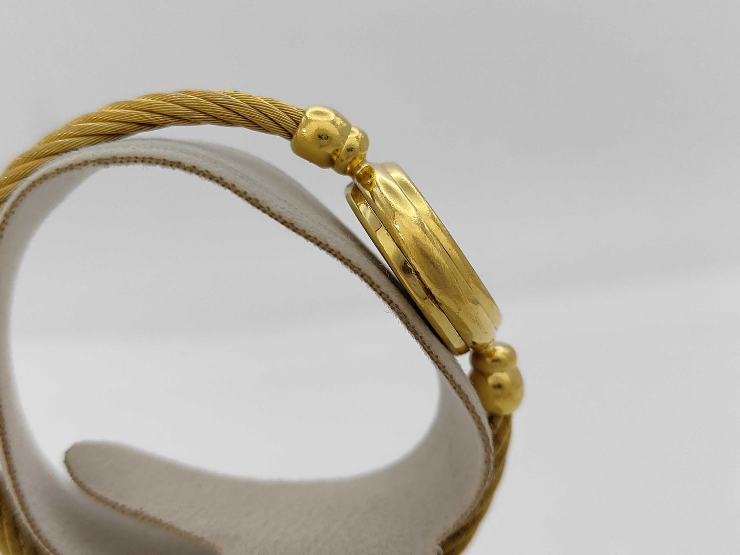 GUCCI 2700.2.L 0256301 Quartz Black Dial Women's Watch