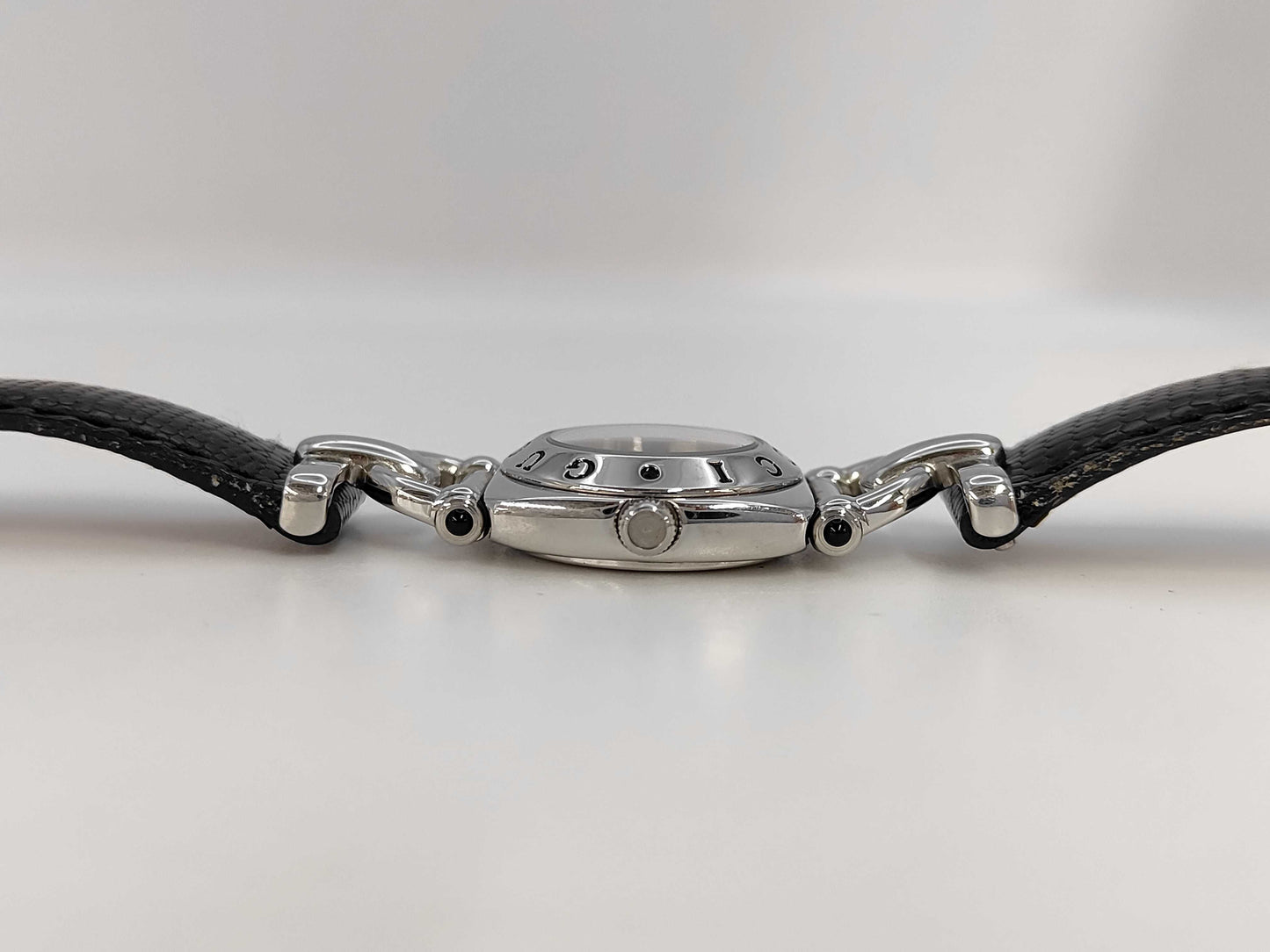 GUCCI 6300L 0134446 Quartz Black Dial Women's Watch