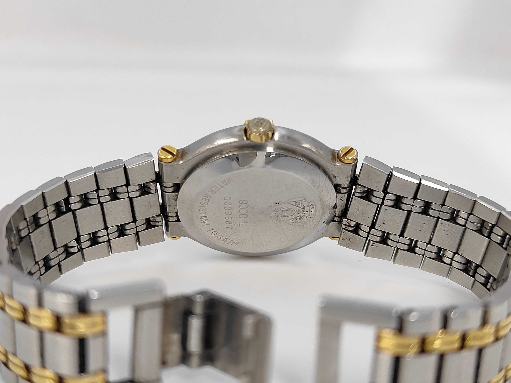 GUCCI 9000L 0099687 Quartz Ivory Dial Women's Watch