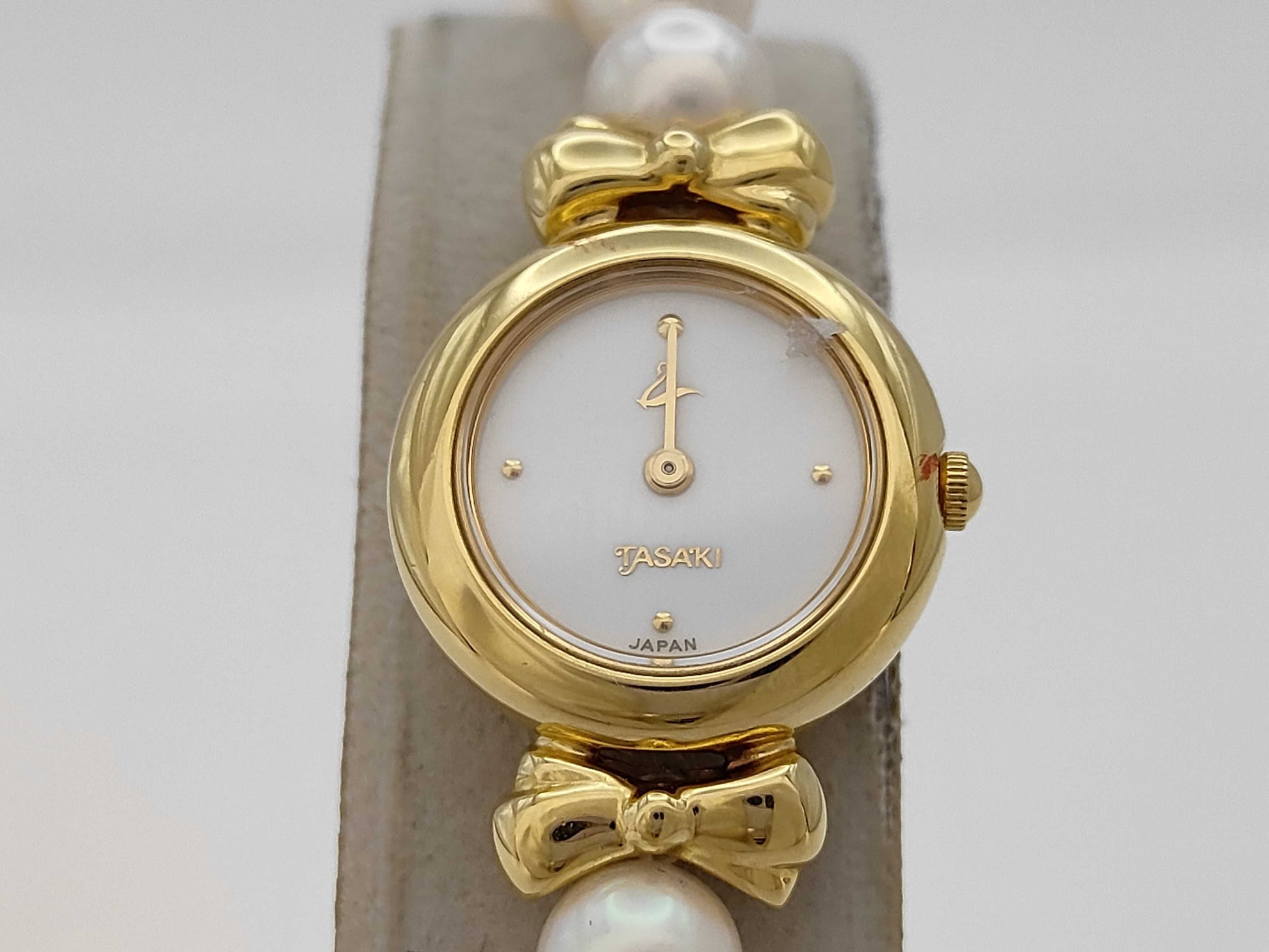 TASAKI 1E20-2090 Quartz Women's Watch