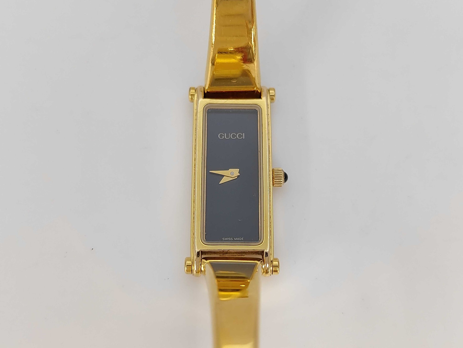 GUCCI 1500 0351556 Quartz Black Dial Women's Watch