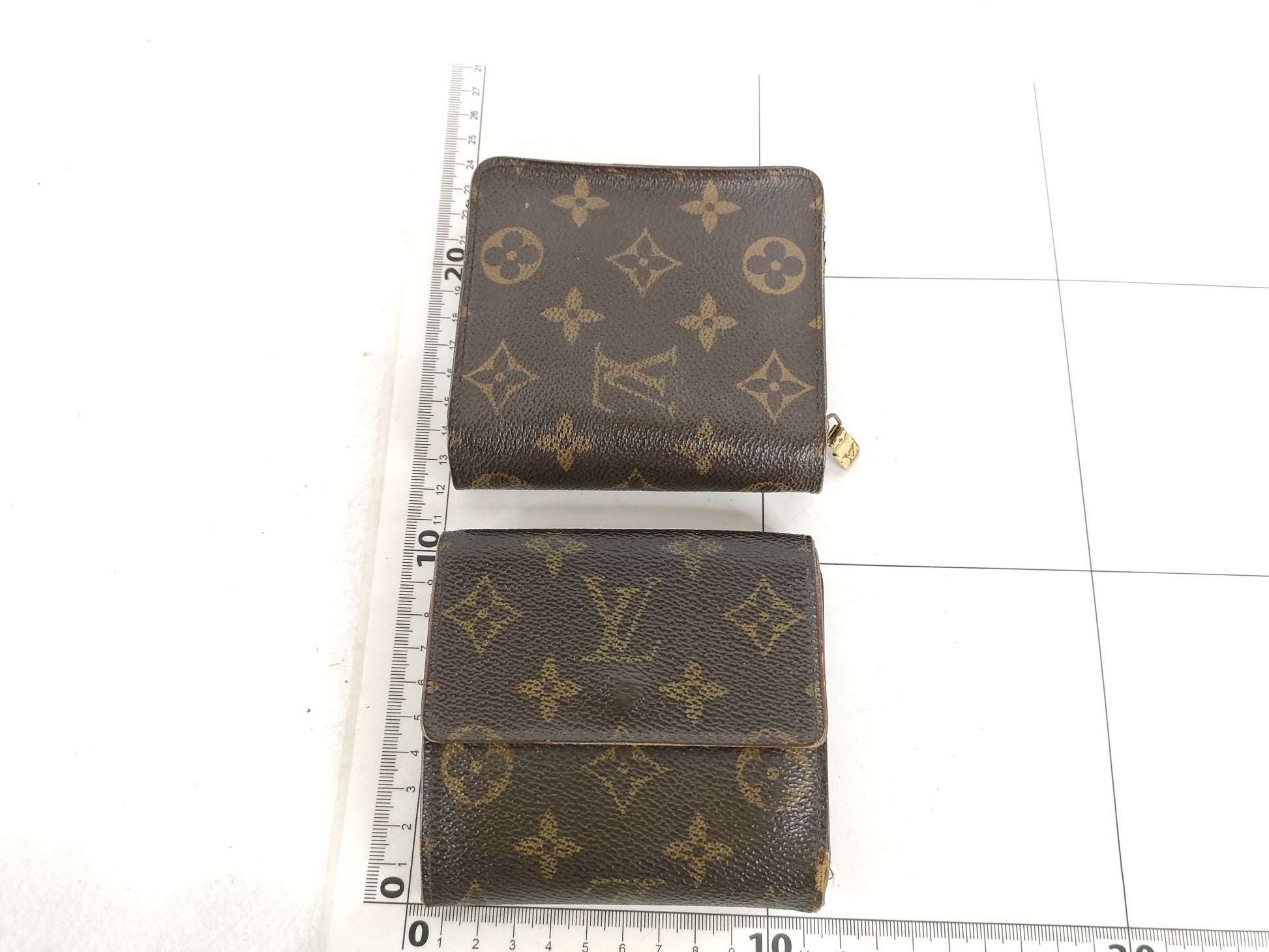 LOUIS VUITTON Monogram Louis Vuitton Wallet 4-Piece Set