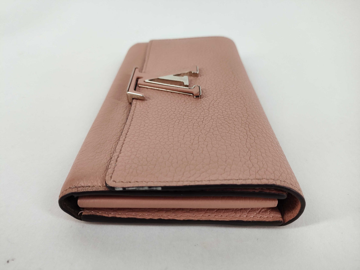 LOUIS VUITTON Portefeuille Capucines Magnolia M61250 I1159 Wallet