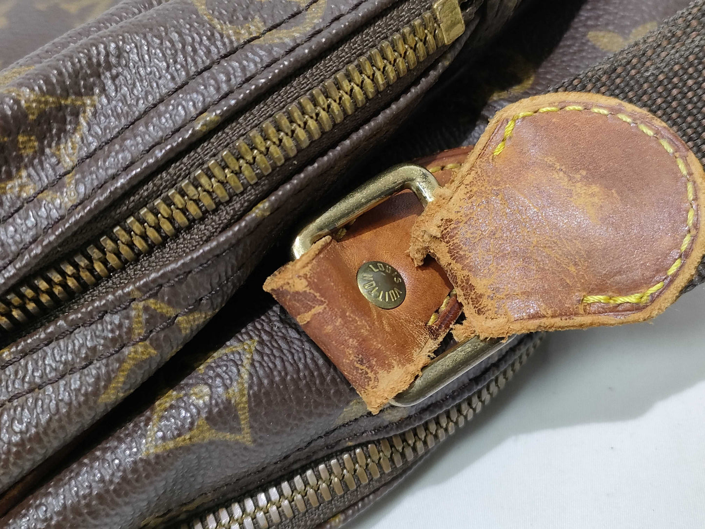 LOUIS VUITTON Monogram Louis Vuitton M45252 Reporter GM SP0975 Shoulder Bag Monogram Shoulder Bag