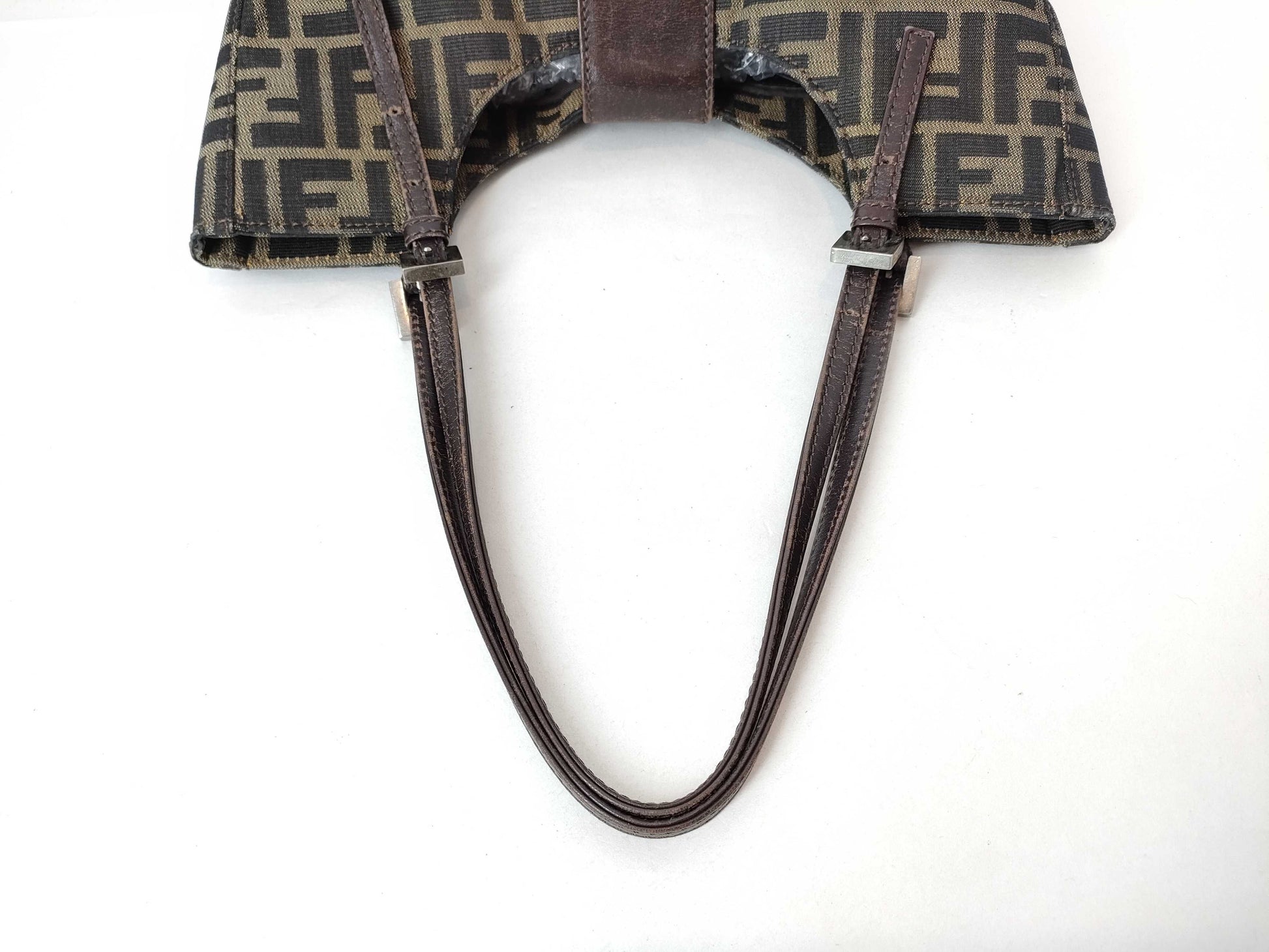 FENDI Zucca Pattern Fendi 0915966 0D2 Semi-Shoulder Bag Shoulder Bag Zucca Pattern Canvas Khaki Shoulder Bag