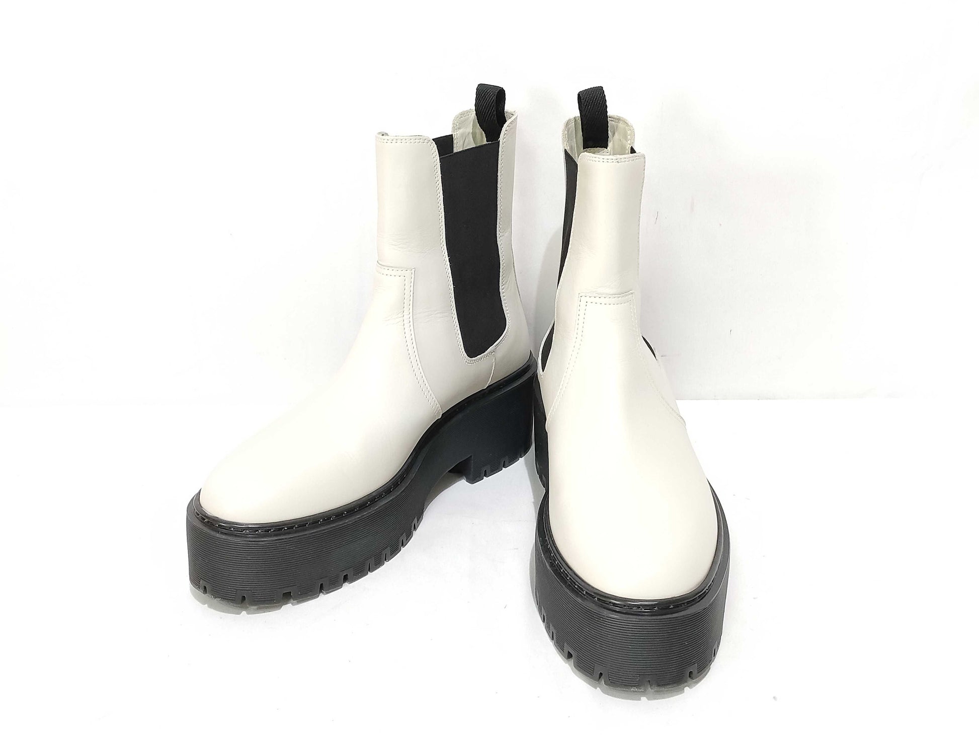 HERMES Hallow Side Gore Boots Ivory Other Shoes