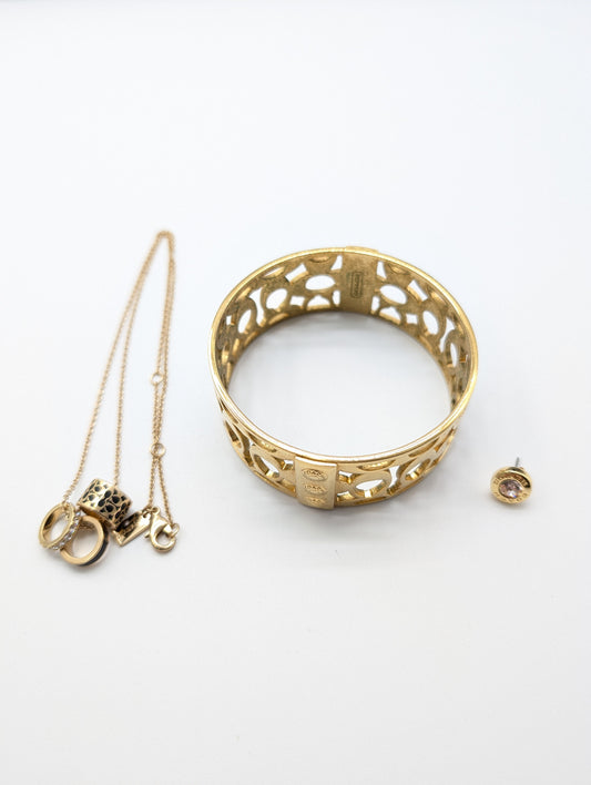 COACH COACH Coach Accessories Summary Accessories Summary Accessories Summary 