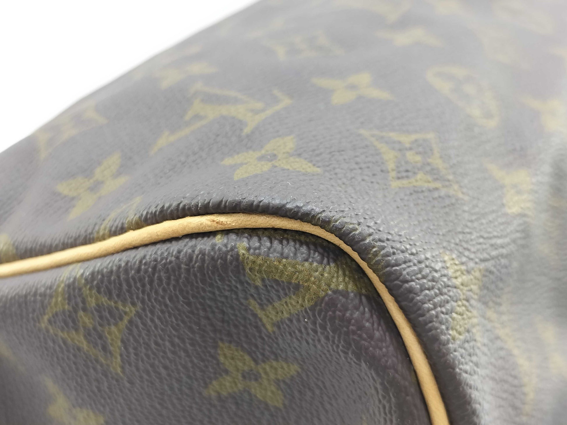 LOUIS VUITTON Monogram Louis Vuitton Speedy 40 Boston Bag