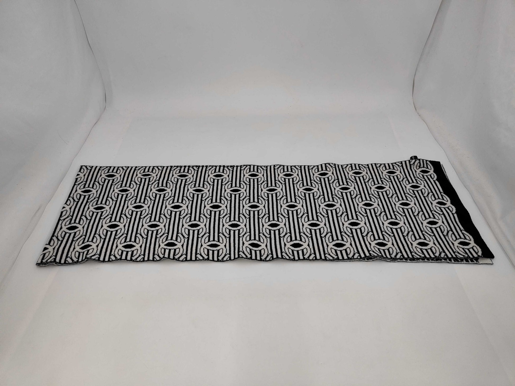 CHANEL Stole 64% Cashmere 36% Cotton Scarf