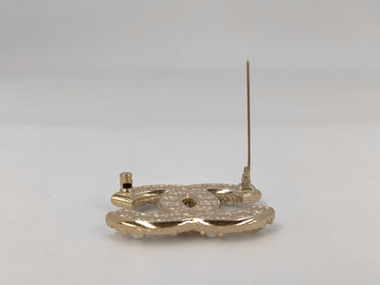 CHANEL Coco Mark Faux Pearl Rhinestone F25 V Brooch