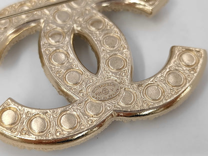 CHANEL Coco Mark Faux Pearl Rhinestone F25 V Brooch