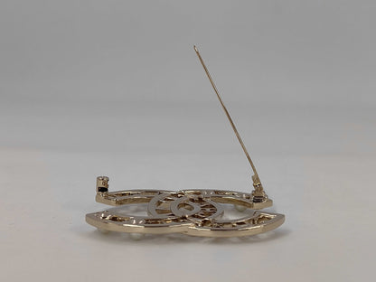 CHANEL Coco Mark Faux Pearl Rhinestone B25 V Brooch