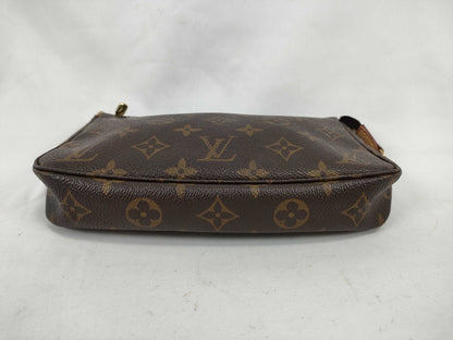 LOUIS VUITTON Monogram LV Monogram Pochette Accessoires Pouch M51980 