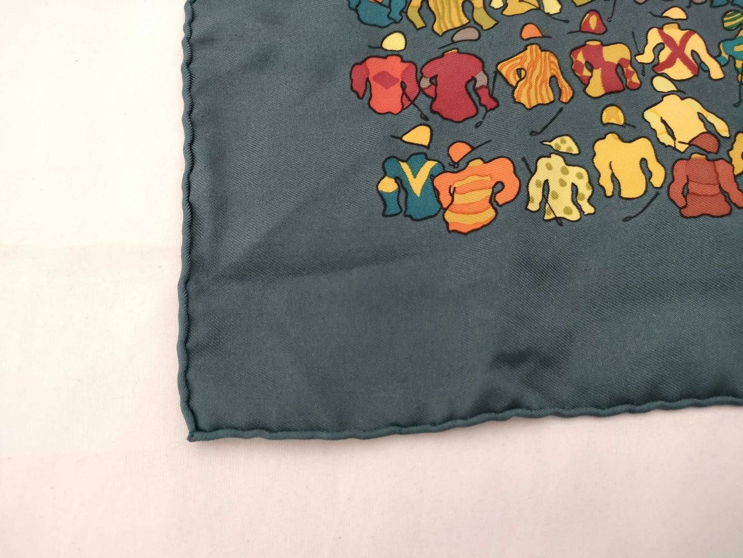 HERMES Carré HERMES Petit Carré Carré 45 Silk Scarf Jockey's Uniform Competition Uniform Navy Other Accessories
