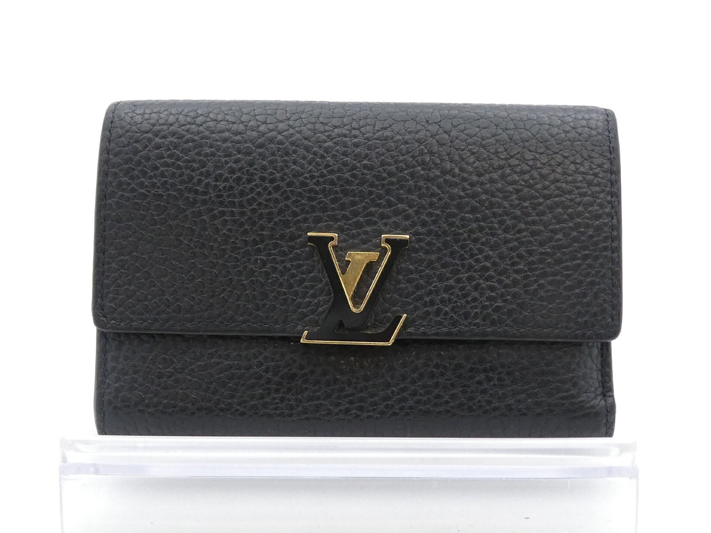 LOUIS VUITTON Portefeuille Capucines Compact Wallet