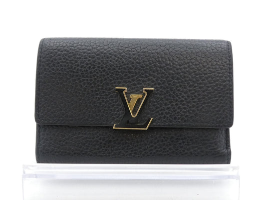 LOUIS VUITTON Portefeuille Capucines Compact Wallet