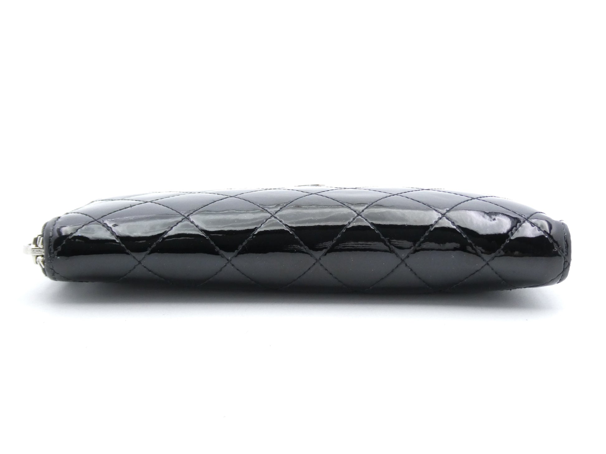 CHANEL Matelasse Coco Mark Enamel Round Zip Wallet