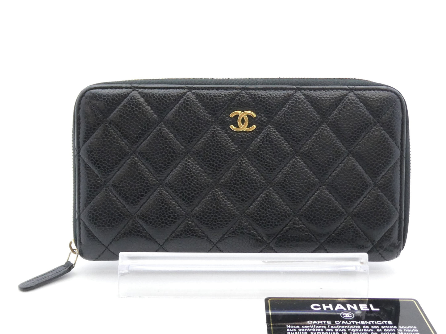 CHANEL Matelasse Coco Mark Caviar Leather Round Zip Wallet