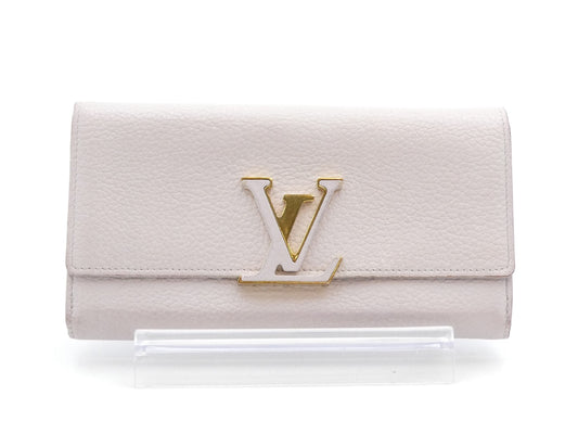 LOUIS VUITTON Portefeuille Capucines Wallet