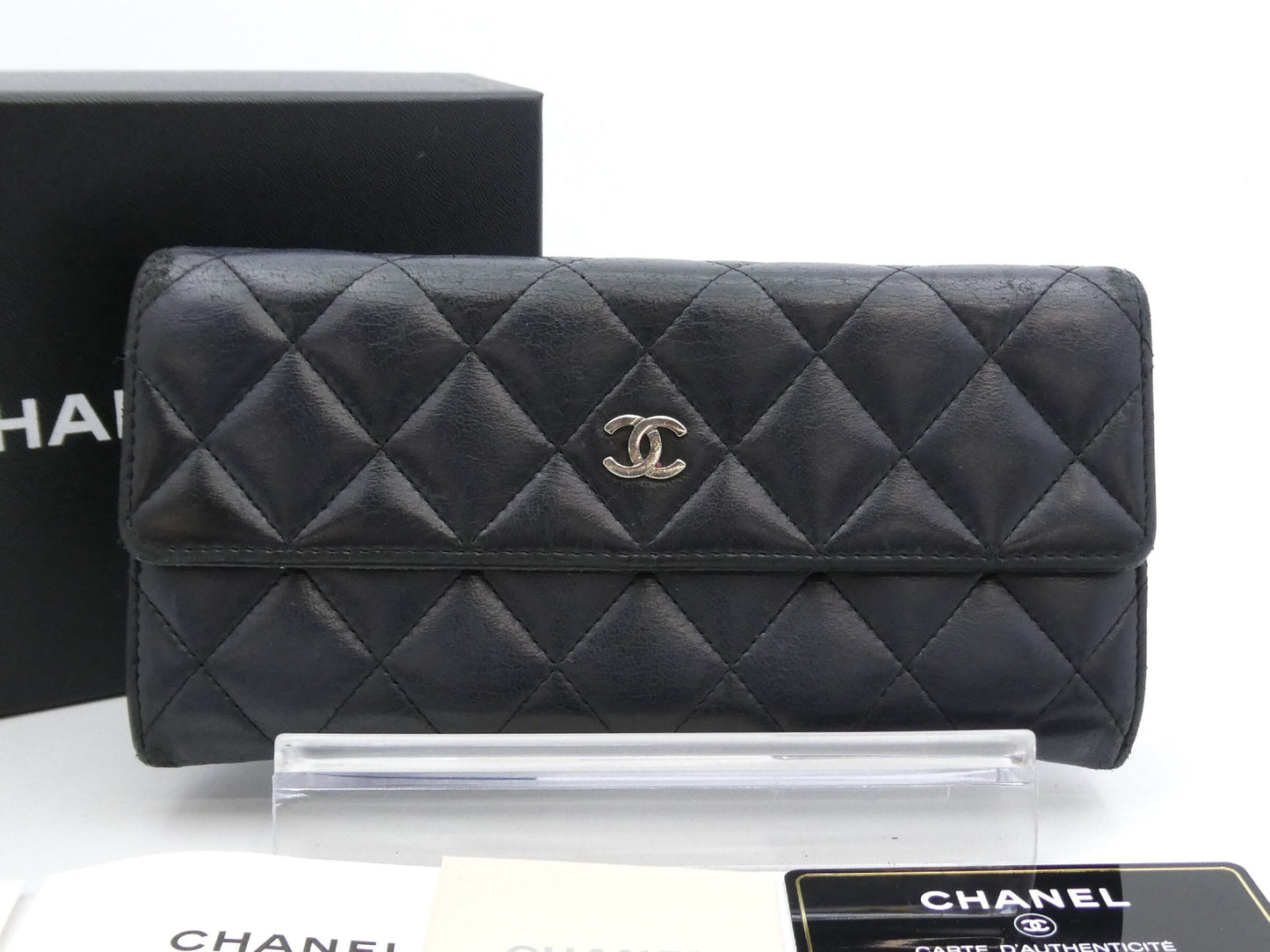 CHANEL Matelasse Coco Mark Wallet