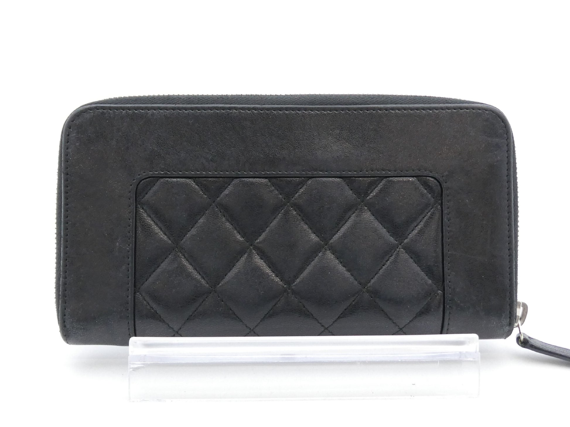 CHANEL Matelasse Coco Mark Round Zip Wallet