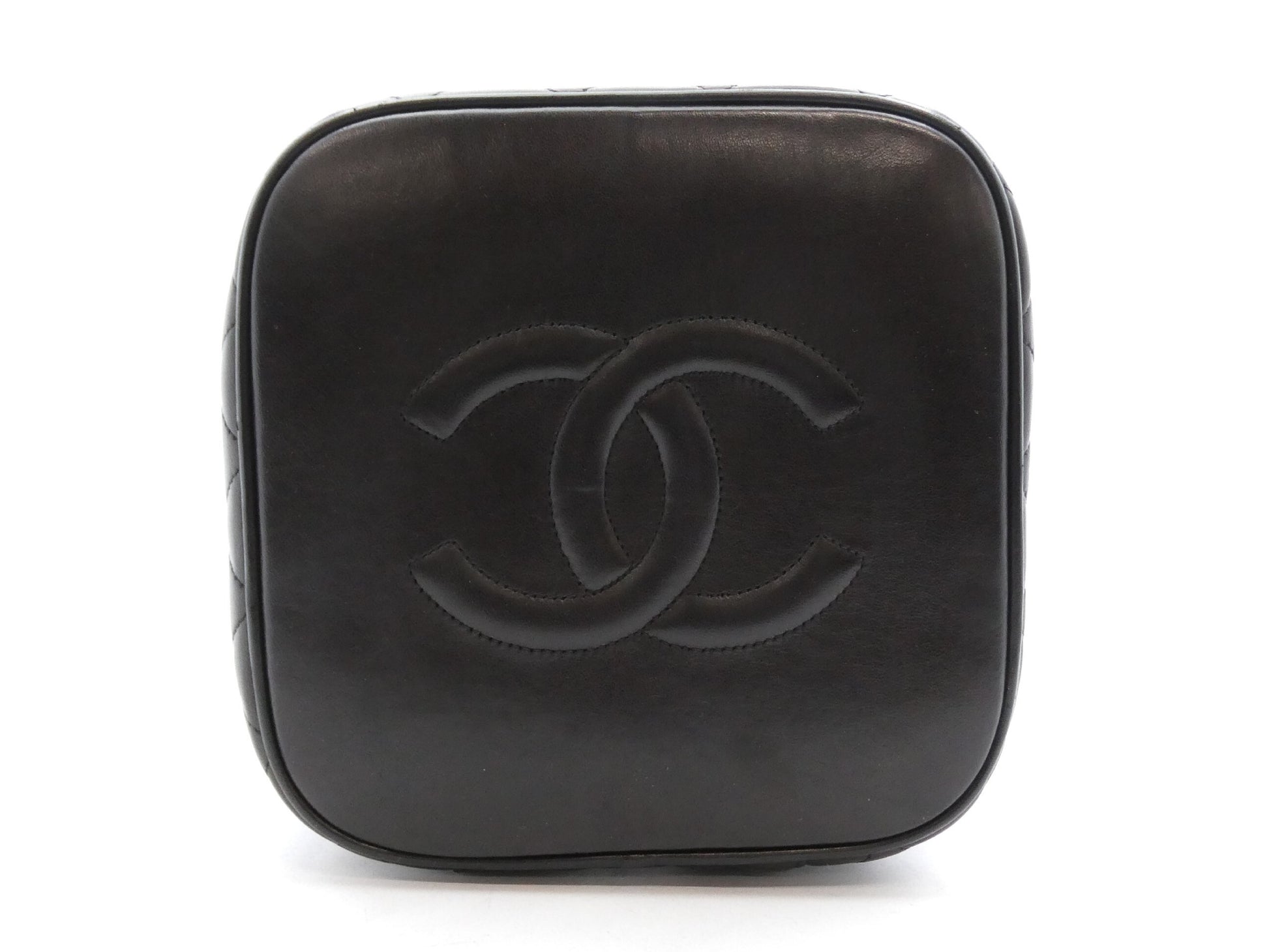 CHANEL Matelasse Matelasse Lambskin Vanity Bag