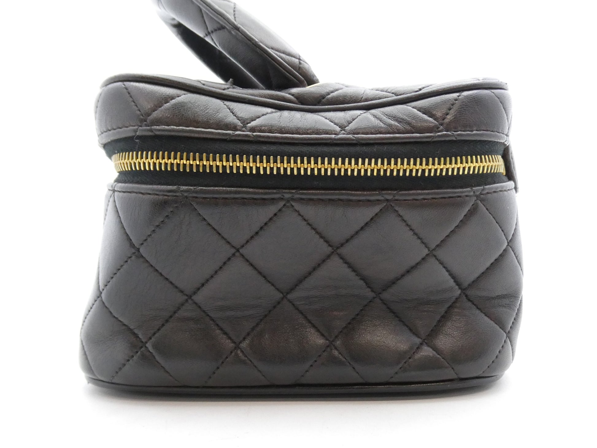 CHANEL Matelasse Matelasse Lambskin Vanity Bag