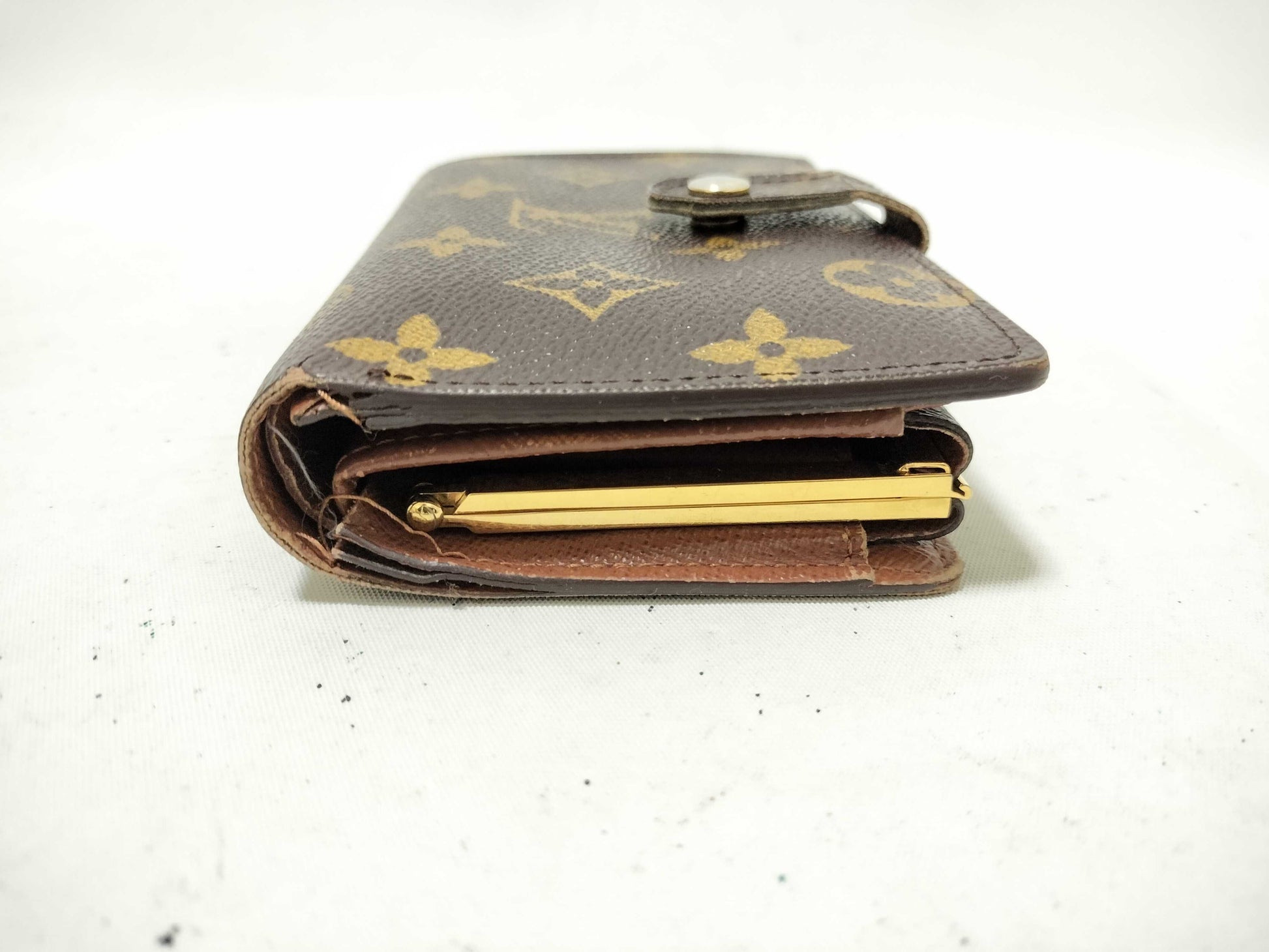 LOUIS VUITTON Monogram Louis Vuitton Portefeuille Viennois Folding Wallet