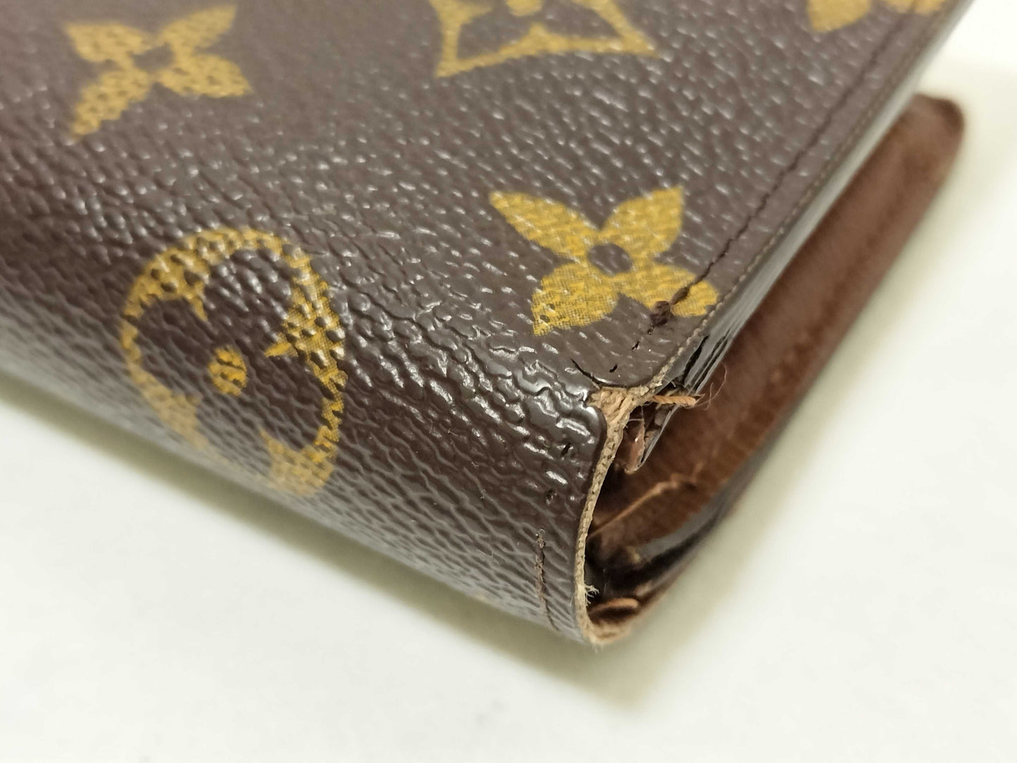 LOUIS VUITTON Monogram Louis Vuitton Portefeuille Viennois Folding Wallet