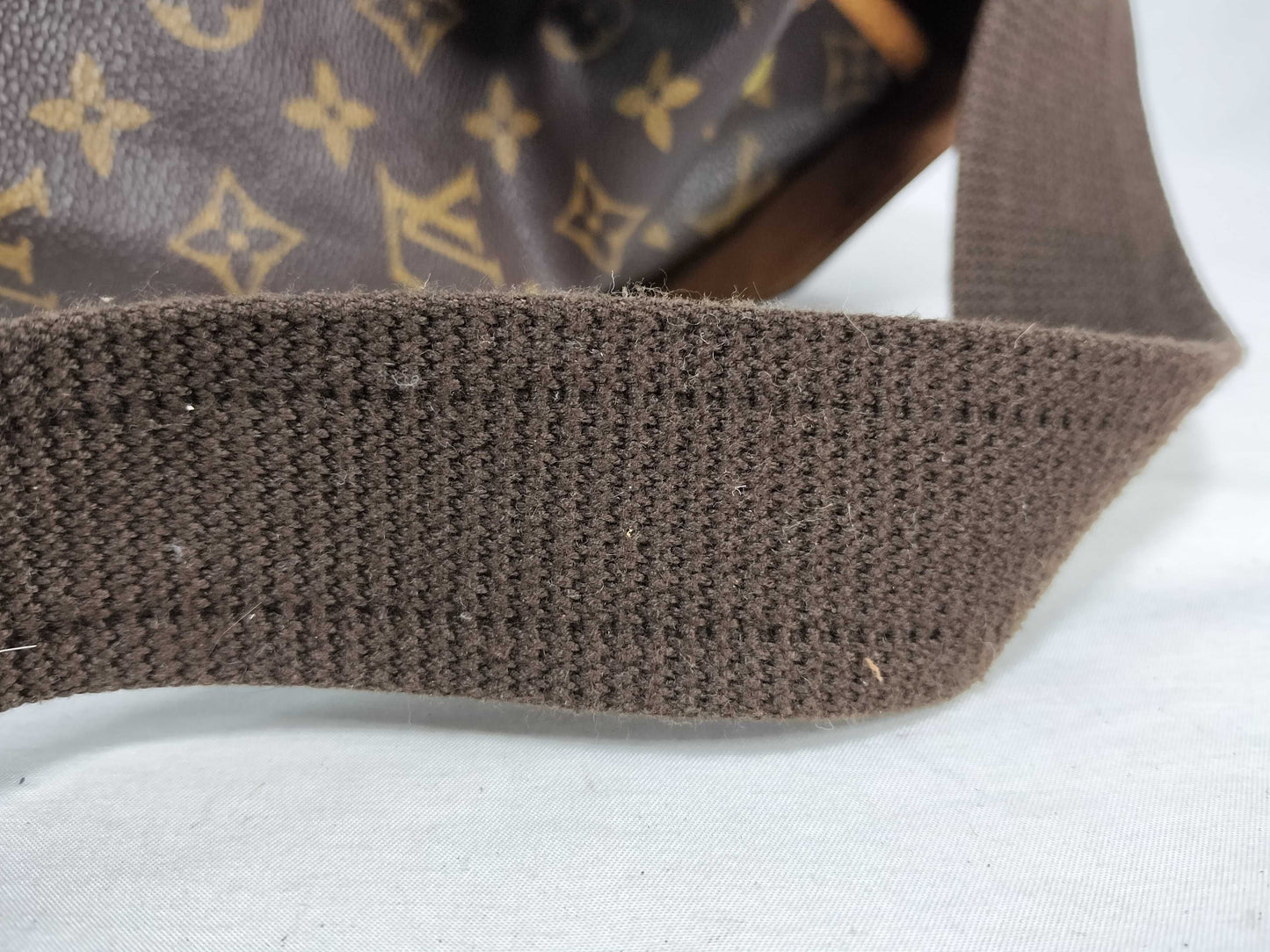 LOUIS VUITTON Monogram LOUIS VUITTON / Monogram / Montsouris GM / M51135 / MI0996 Backpack