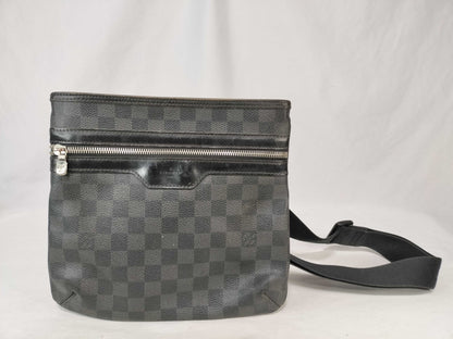 LOUIS VUITTON Damier Graphite Shoulder Bag N58028 VI3009