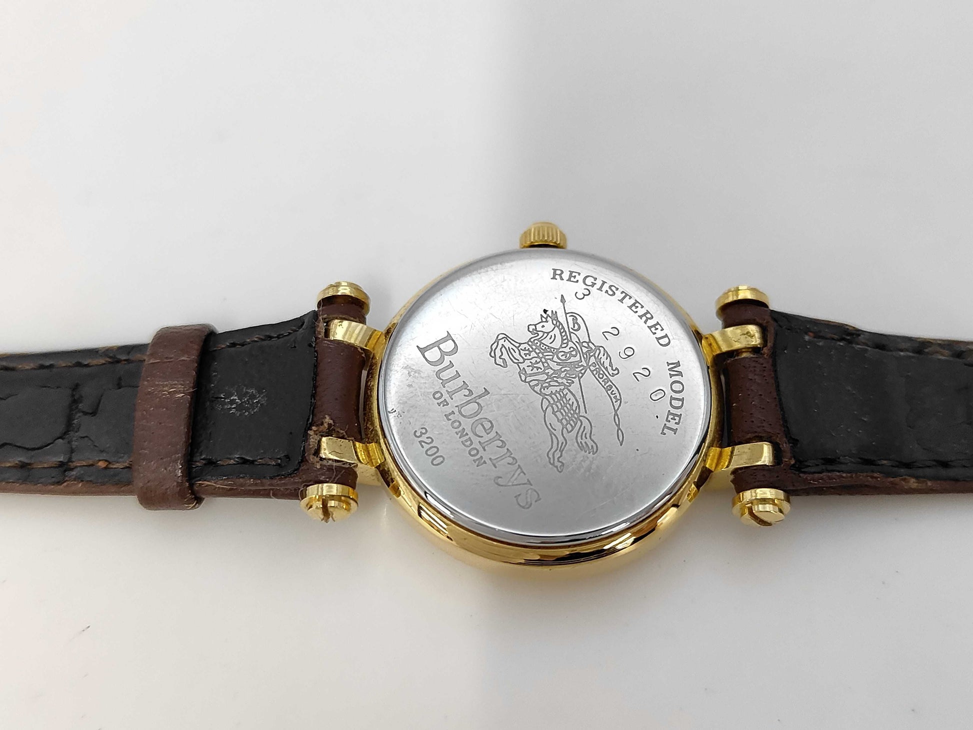 BURBERRY 3 2920 3200 Quartz Women's Watch