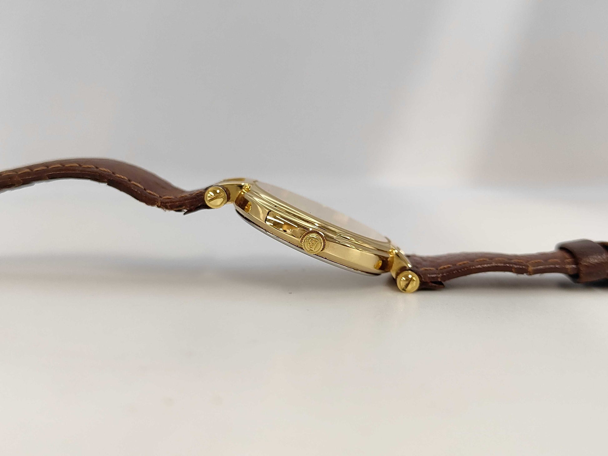 BURBERRY 3 6028 3200 Quartz Ivory Dial Women's Watch