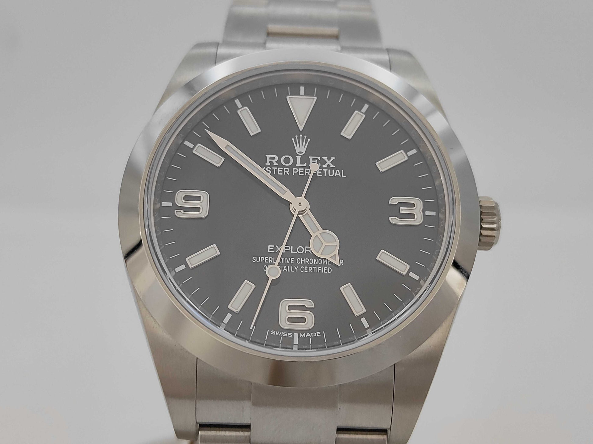 ROLEX 214270 3D68X650 Black Dial Oyster Bracelet Men's Watch