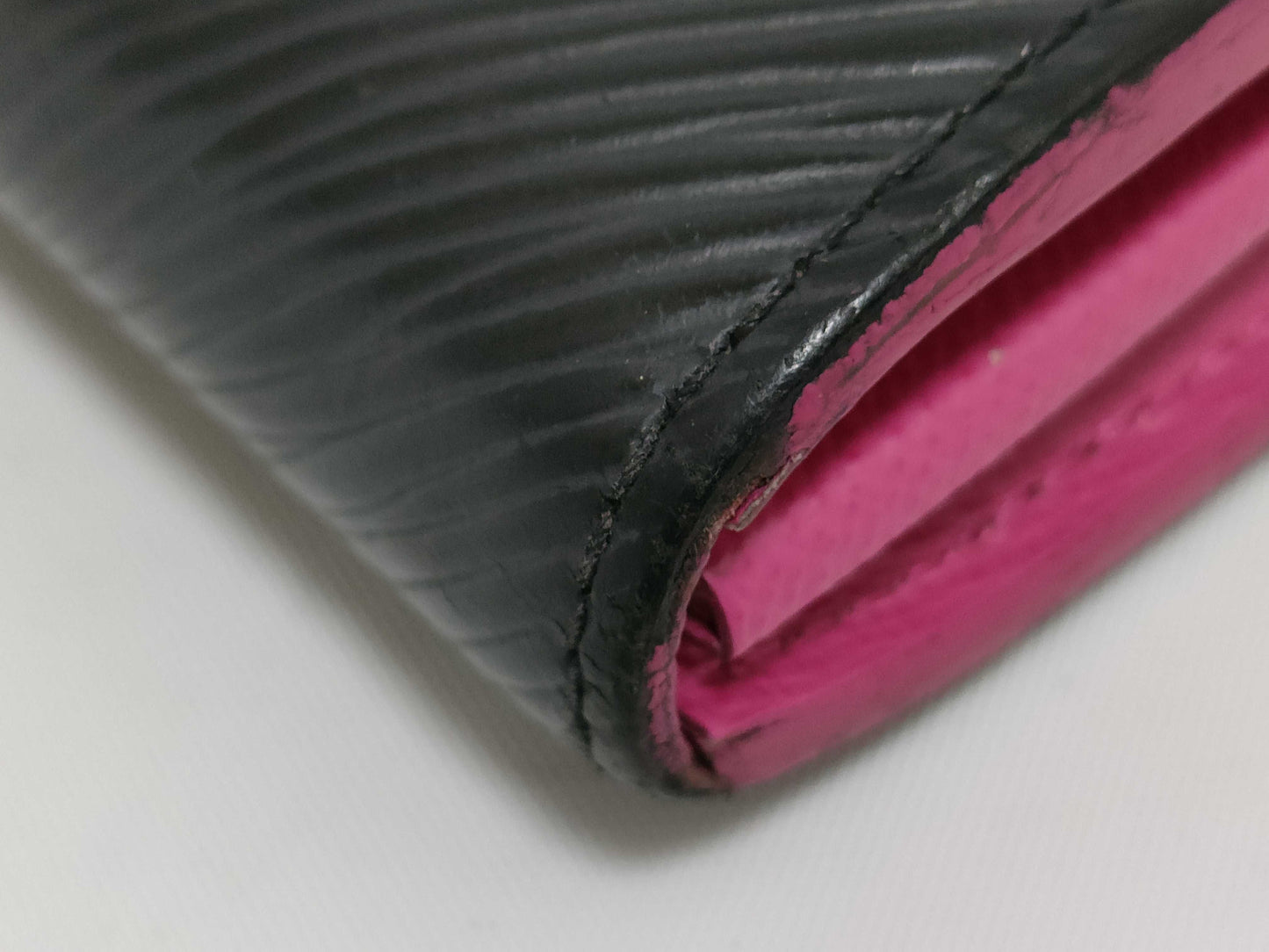 LOUIS VUITTON Epi Sarah Wallet M64322 CA4127