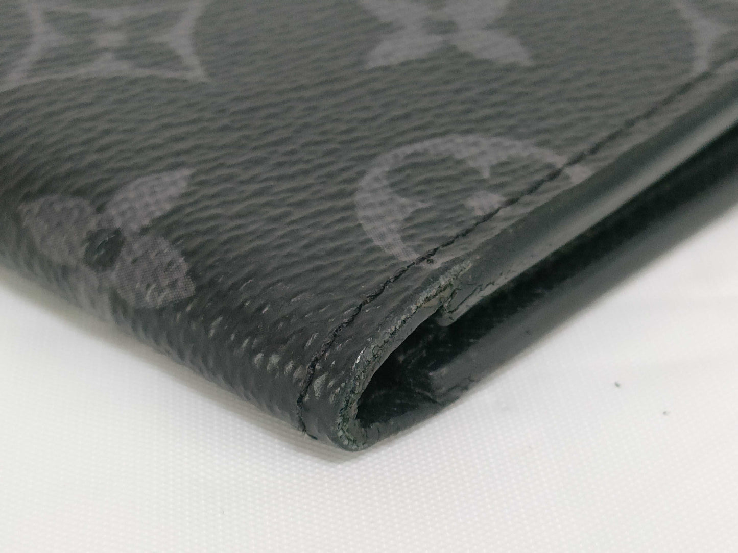 LOUIS VUITTON Slender Monogram Eclipse M62294 RFID Wallet