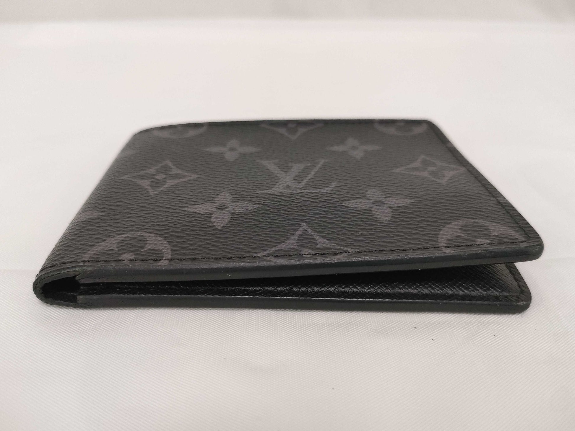 LOUIS VUITTON Slender Monogram Eclipse M62294 RFID Wallet