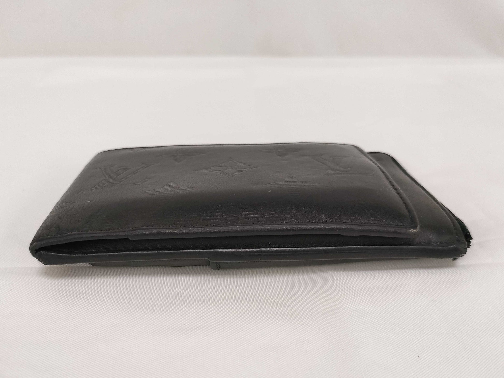LOUIS VUITTON Hybrid Wallet Monogram Shadow M81526 RFID Wallet